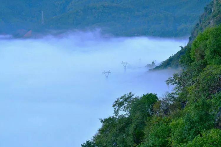 全域旅游|冬季,到宁洱看日出观云海