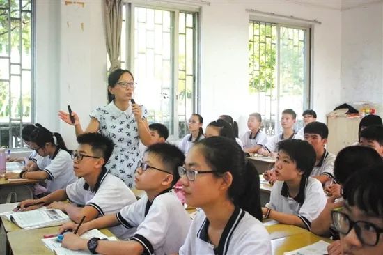 寻找最美教师21潮州市金山实验学校80后生物教师张植琴绿色教育播撒爱