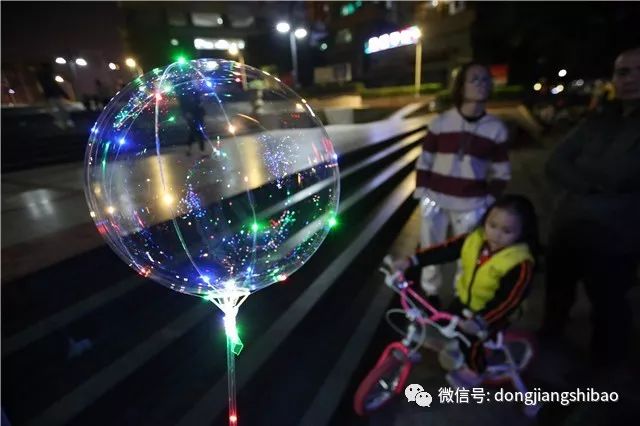 天博官方网站伤害！“网红气球”爆炸了就在广东！惠州环境是……(图5)