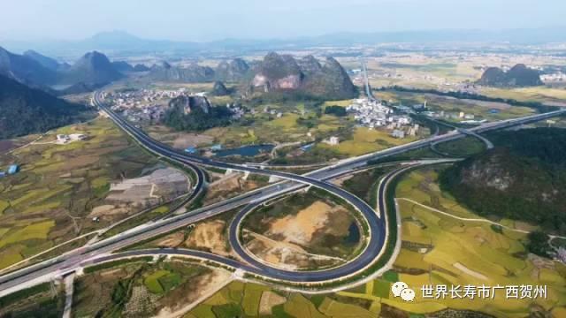 途径富川柳家,富阳,城北,葛坡,麦岭等乡镇,最后到达永贺高速桂湘富川