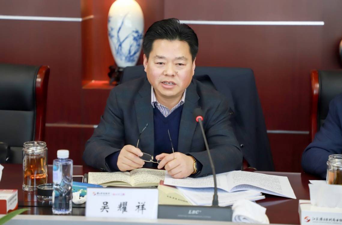 吴耀祥副主任充分肯定了连云港5家农商行今年以来的