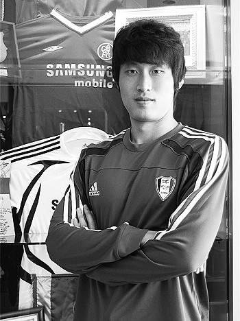 唯一加入韩国国籍的中国球员!他却说:是中国足