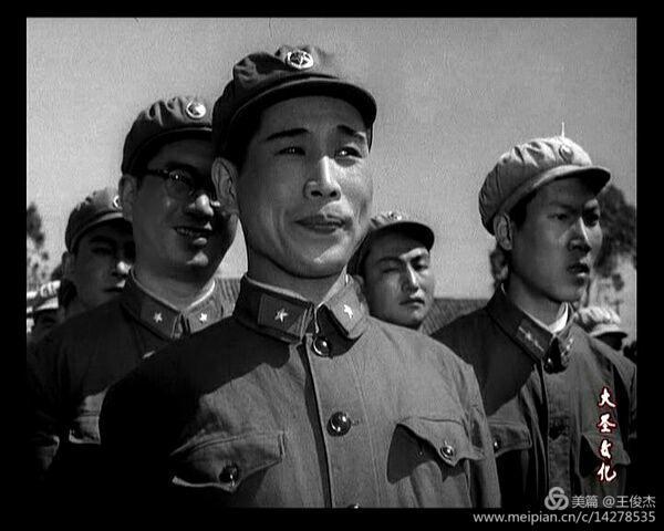 我国老电影中,一个演员扮演两个角色(1962年——1980