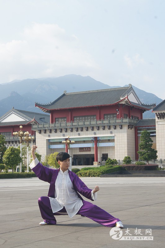 【太极网专访】雷厉风行华彩太极—2017最美太极人雷小华