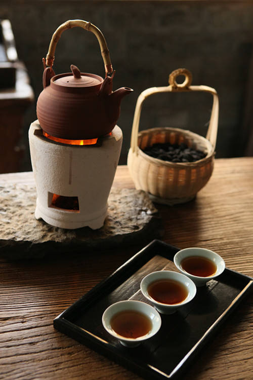 今日大雪,何不聚而饮茶