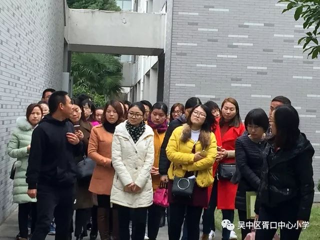 家长进课堂携手促提高胥口中心小学举行青年教师课堂教学展示暨家长进