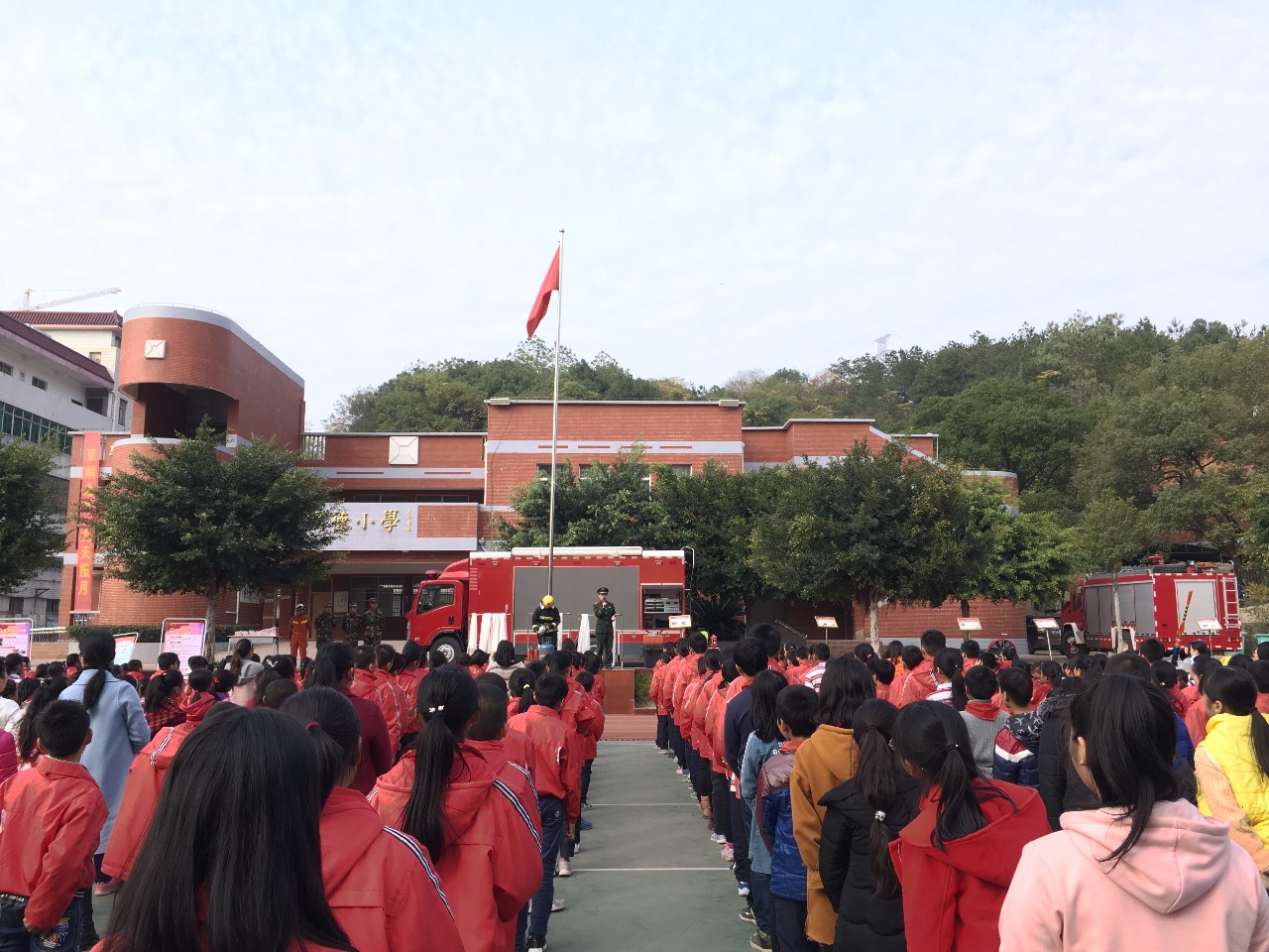 【活动掠影】消防科普知识进校园章贡区大队走进厚德路小学(厚德