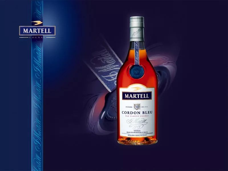 世界知名酒品牌马爹利martell,换新logo和包装啦 重新绘制了燕子和