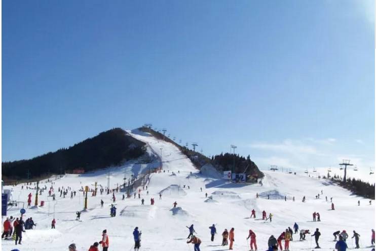 毕棚沟滑雪场路线:成都 - 成灌高速 - 都汶高速 - 茂县九鼎山太子岭