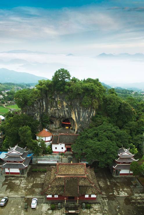 斋饭!导游!通通免费~就问你,这样的武平定光佛文化旅游月来不来!