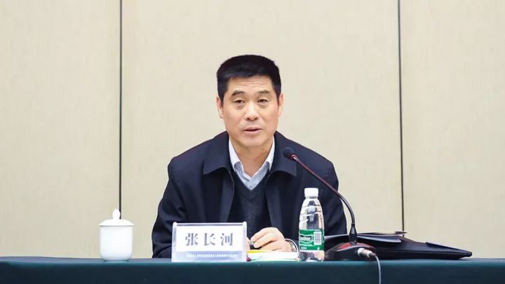 中国铁路总公司体工部部长张长河讲话会议现场中铁四局工会主席,副总