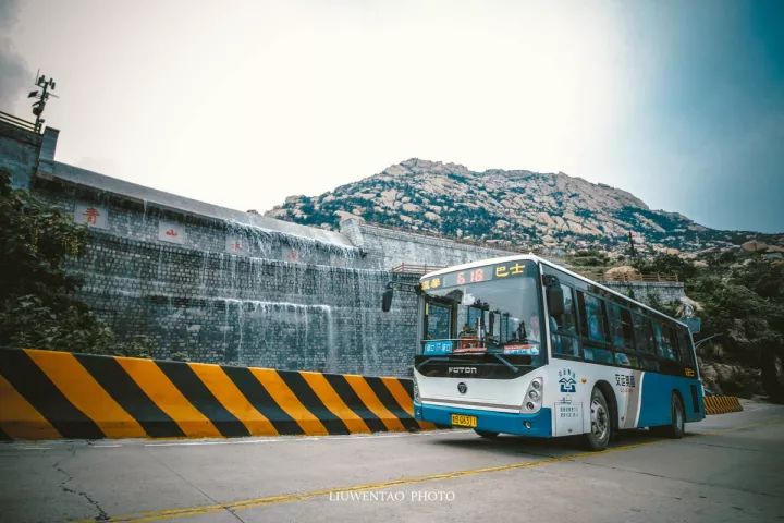 沿着垭口继续前行可以到崂山南线的太清游览区,从青山村到垭口的这两