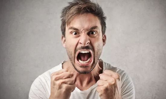 兴奋或愤怒的情绪会造成应激激素皮质醇,肾上腺素和睾酮的释放,使