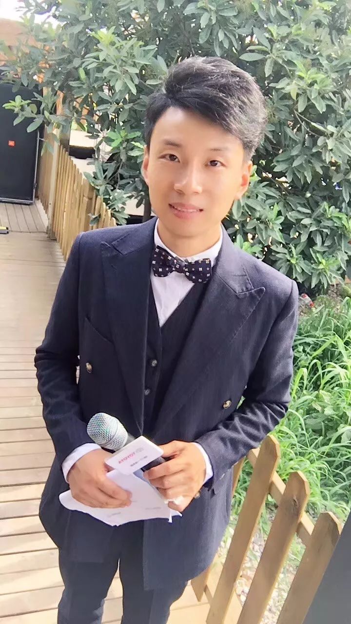 参谋长说车人气"女明星" 十万姐