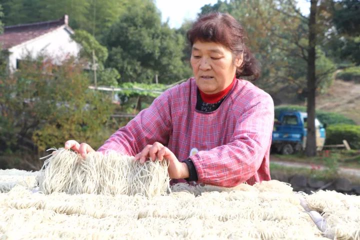 舌尖上的吴兴埭溪特色美食莫家粉丝香飘杭嘉湖