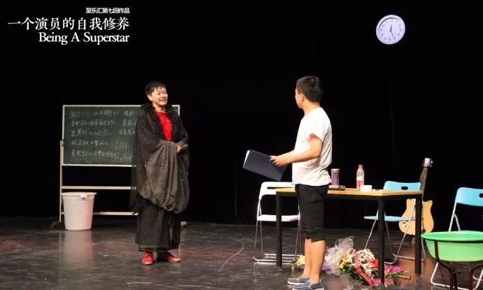 导演:裴魁山 编剧:董天翼 演员:匡冠荣 赵阳 灯光设计:孙溥 音乐设计