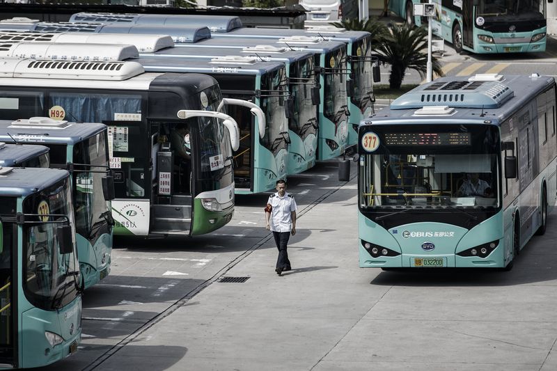 有5700辆公交车,领先于洛杉矶,新泽西州,芝加哥和多伦多郊区