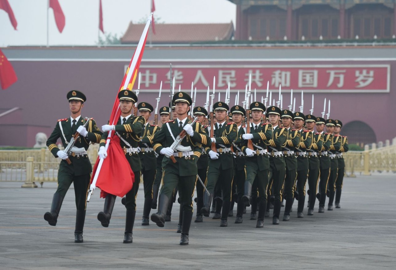 揭秘中国"最帅"的神秘部队:国旗护卫队!