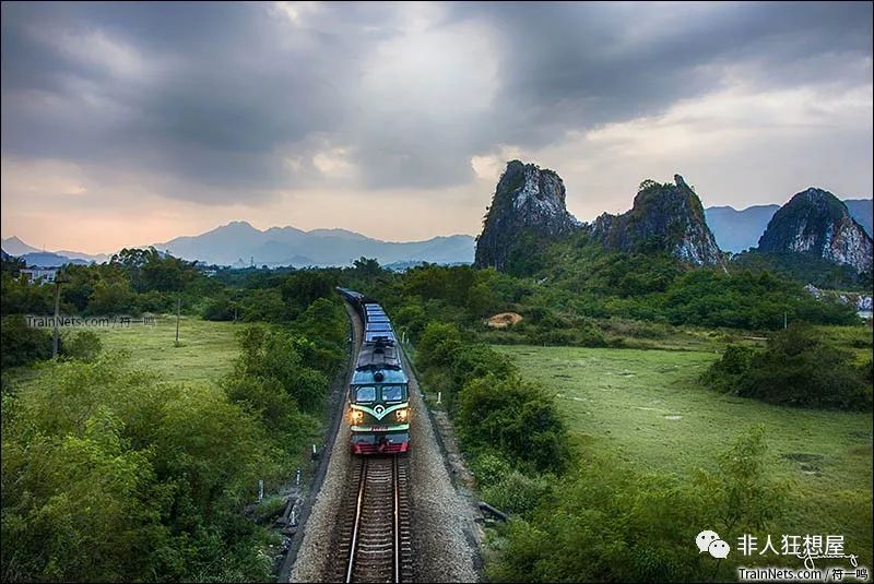 喜爱车型:ss8,hxd2b,nd5爱好时间:从小开始作者:上局徐段df4d-4334