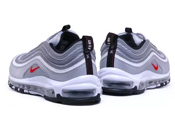 Nike97上海怎么穿搭_邓紫棋综艺穿搭nike