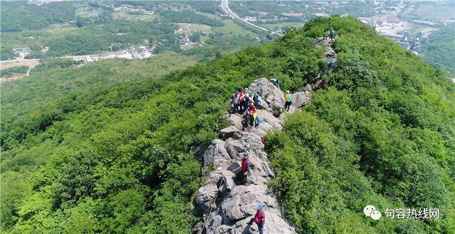 但是在险峻的高骊山上