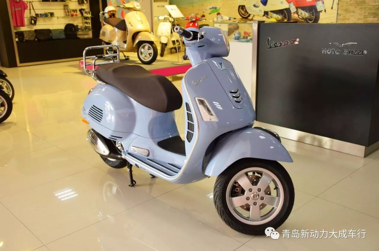 【现车出售】冬日里那一抹青春色——2017 vespa gts300浅蓝