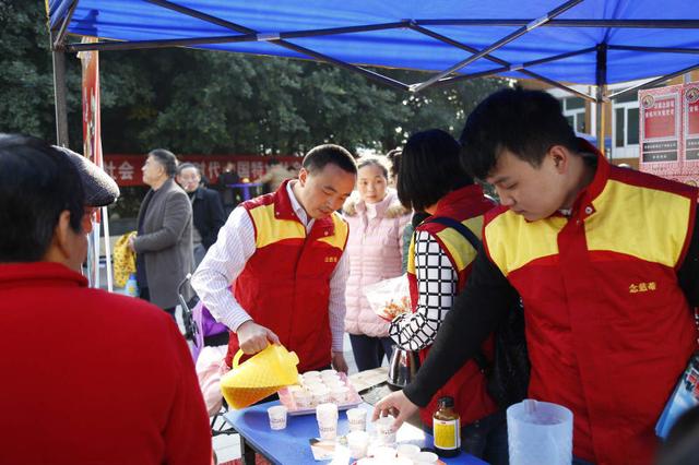 全国老年人体育人口比例_老年人微信头像(2)