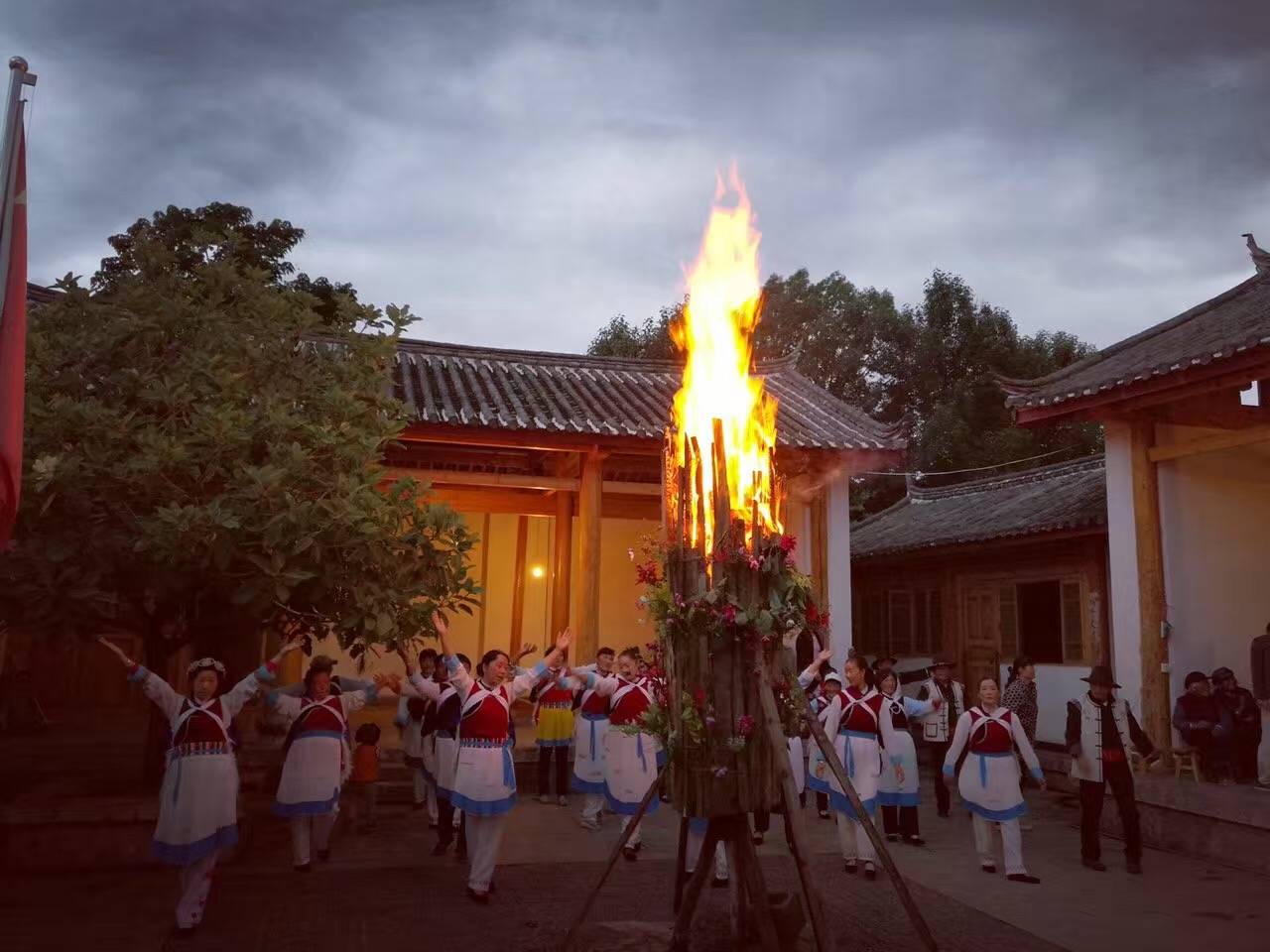 70亿人口两人相遇概率是多少_两人相遇概率的图片