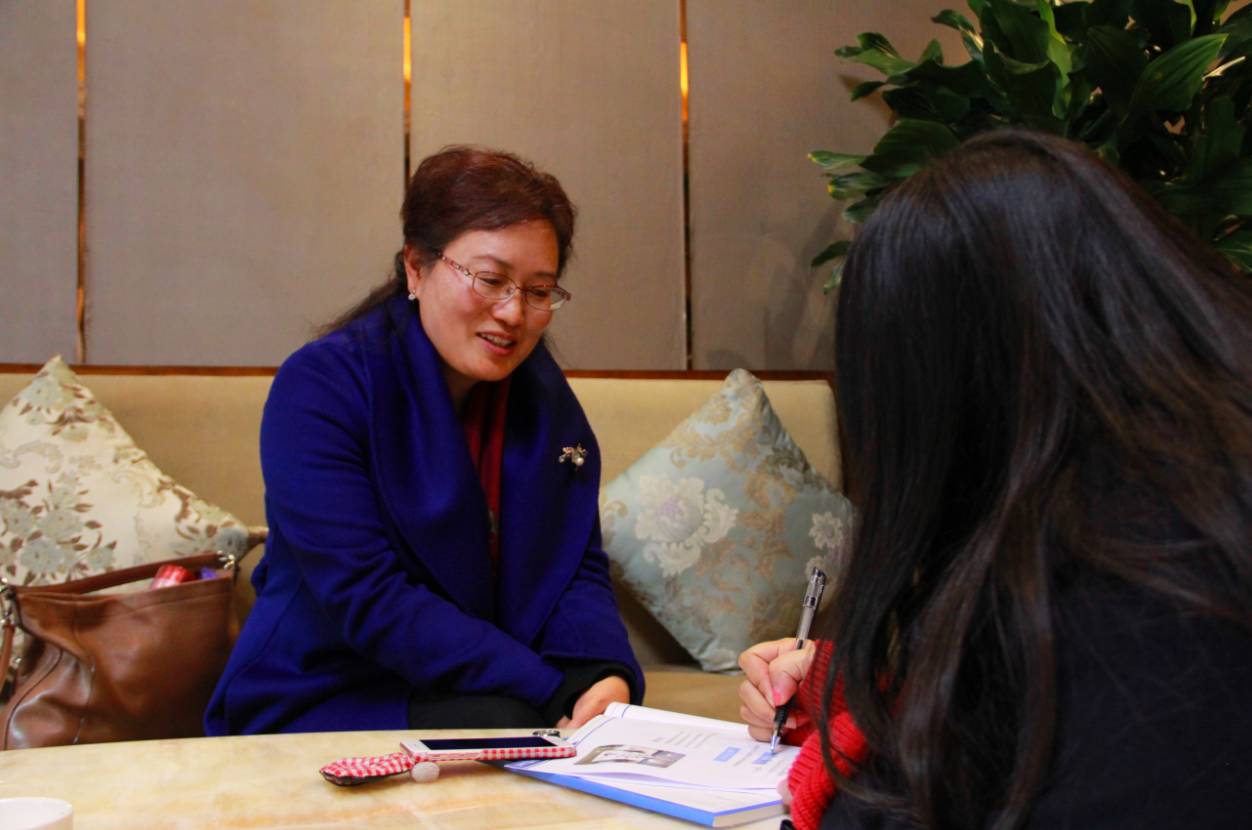 四川师范大学附属圣菲小学校长夏雪燕女士