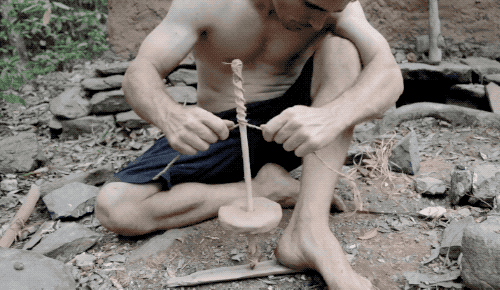 现代版鲁滨逊漂流记丨一位澳洲小哥告诉你原始人是如何制造工具的