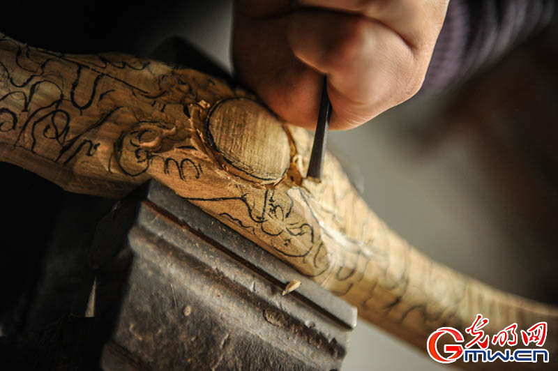 木头上雕出来的千年孔文化:楷木雕刻