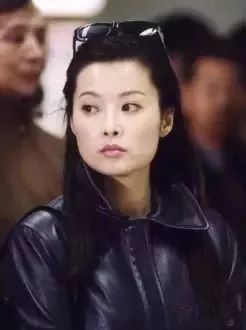 她是敢爱敢恨杜小月,却被两任前夫谩骂家暴,出道20多年为何从实力演员