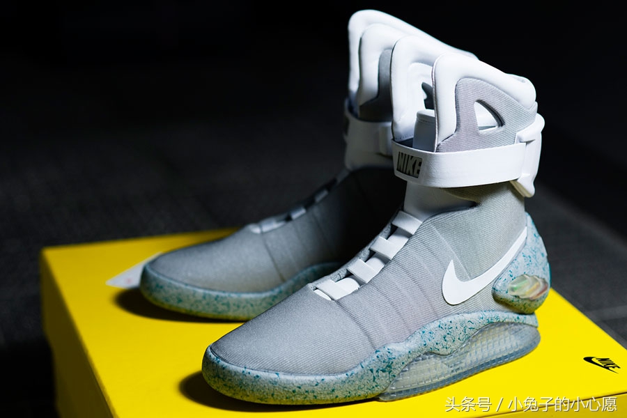 一双nike81万 简直不敢想象 这就是nike air mag