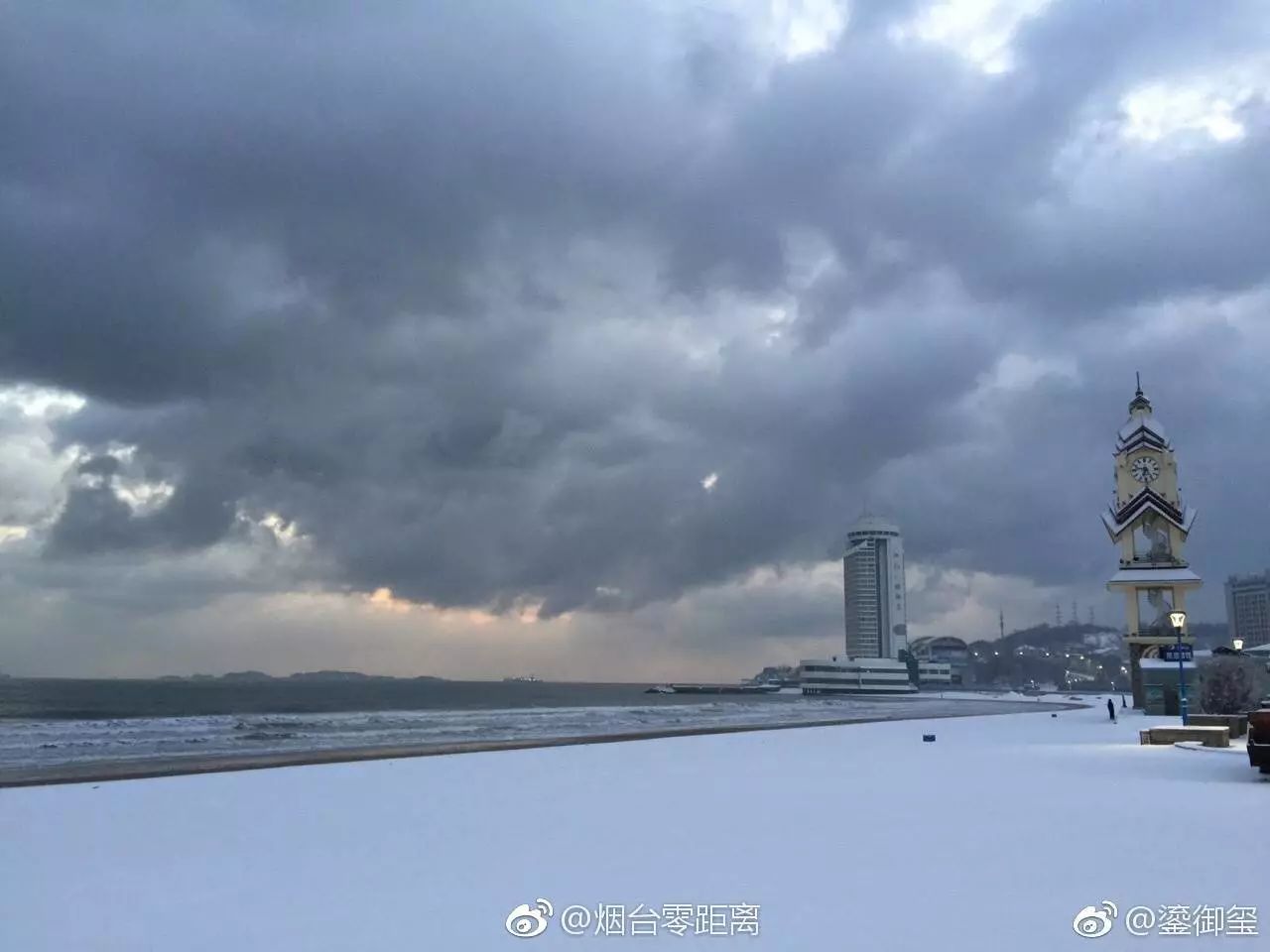 烟台大雪登上热搜!全国人民都在为烟台点赞!但比雪景更美的却是.