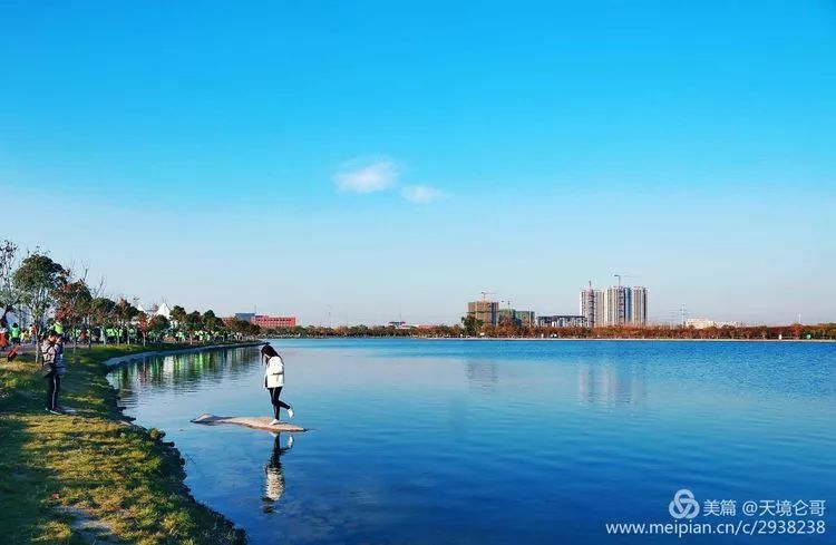 鹿鸣湖