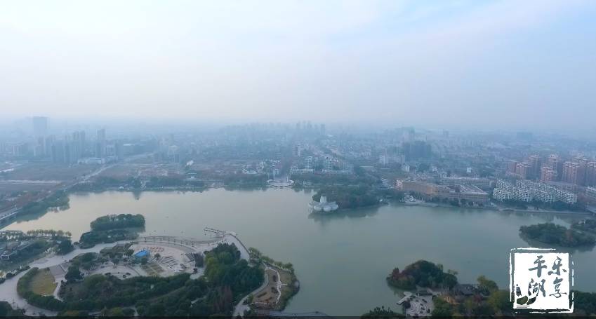 【平湖好风景】冬风无意惊波起,青云桥上夕阳美,每天