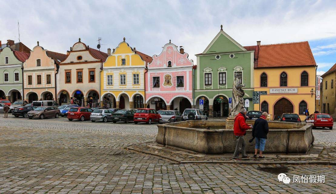 建立在11世纪初【泰尔奇历史中心区(historic centre of telc】布满