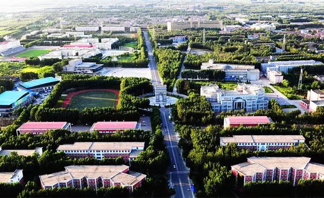 北京师范大学附属中学的主校区 位于北京南二环的和平门附近 廊坊