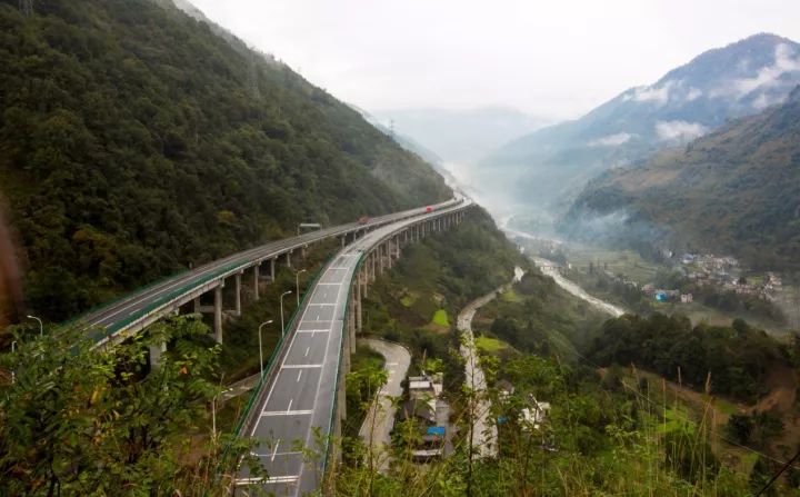 铭记历史一寸山河一寸血抗战中的汉源乐西公路