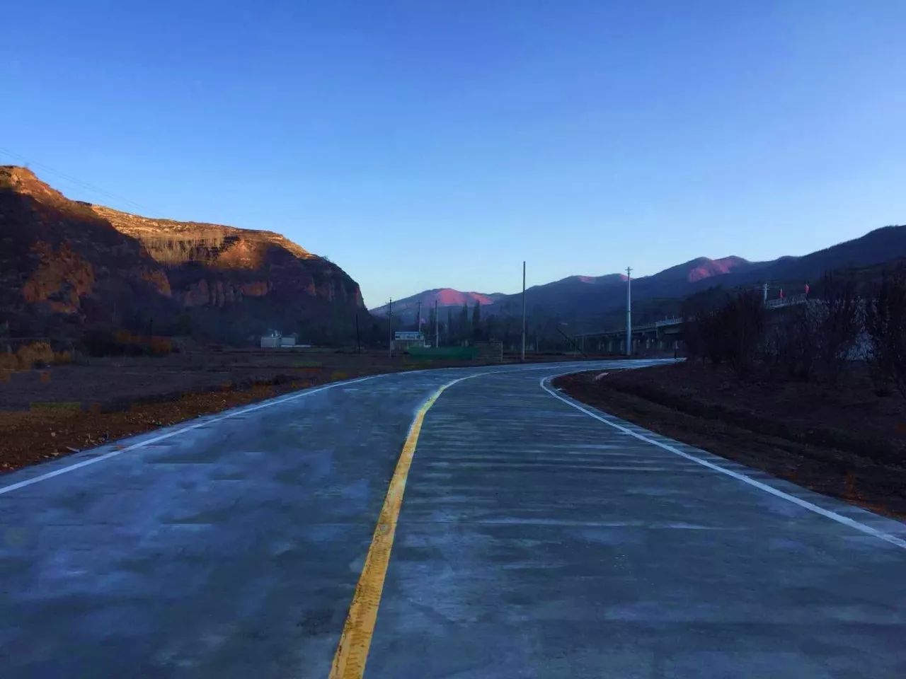 渭武高速陇南段首条国道永久改线双向顺利