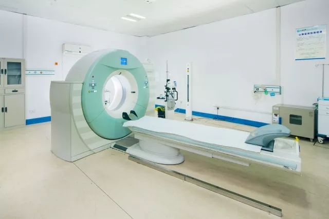 怎能没有二院微信 x光机 ct pet-ct 上面这些机器相信大家都不陌生吧