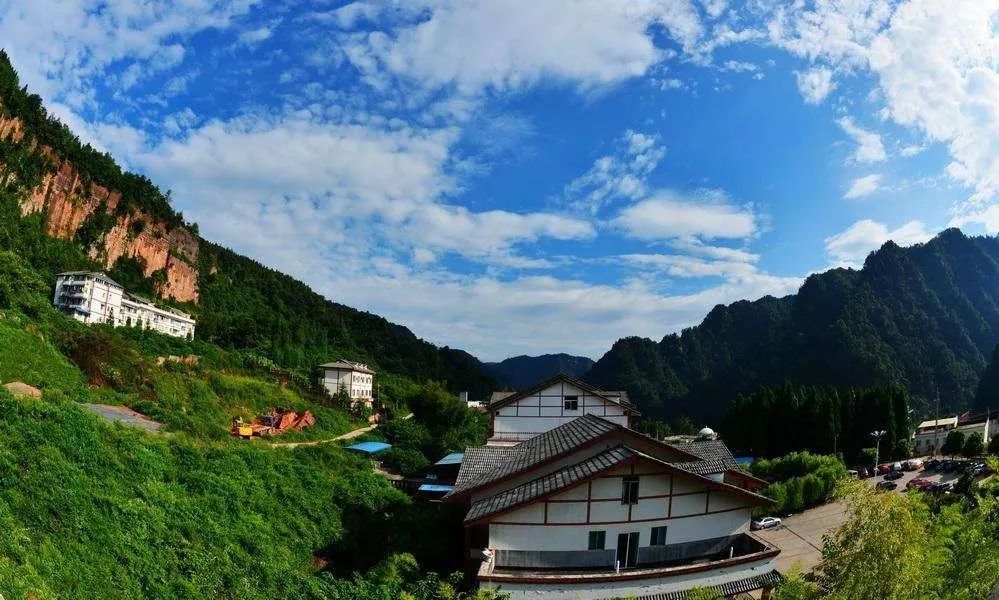 黑石山景区