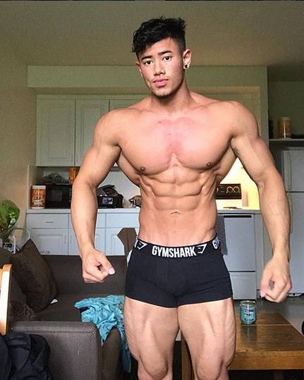 天才少年!23岁的混血肌肉男模steven cao