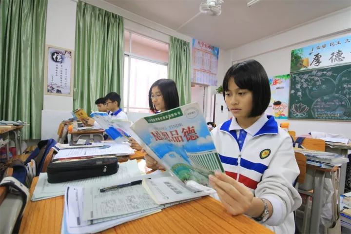 佛山罗村二中校服34年变迁,一大波回忆杀来袭