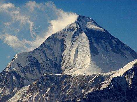 马纳斯鲁峰 8163m 位于喜马拉雅山脉中段尼泊尔境内,是世界第八高峰