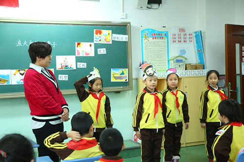 "飞天课程"让孩子的心飞出课堂—育翔小学展示实践活动课程