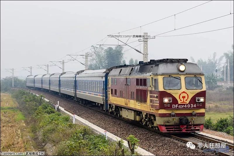 2017年1月1日.df4df-4034牵引客车k9235次(南宁-博白)接近黎塘站.