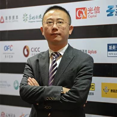 深圳速腾聚创创始人兼ceo邱纯鑫元禾控股副总裁盛 刚兼ceo小i机器人