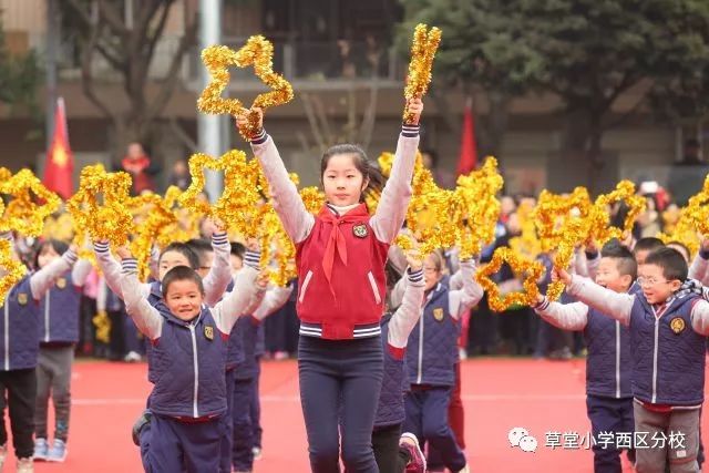 红领巾飘起来简谱_红领巾飘起来(3)