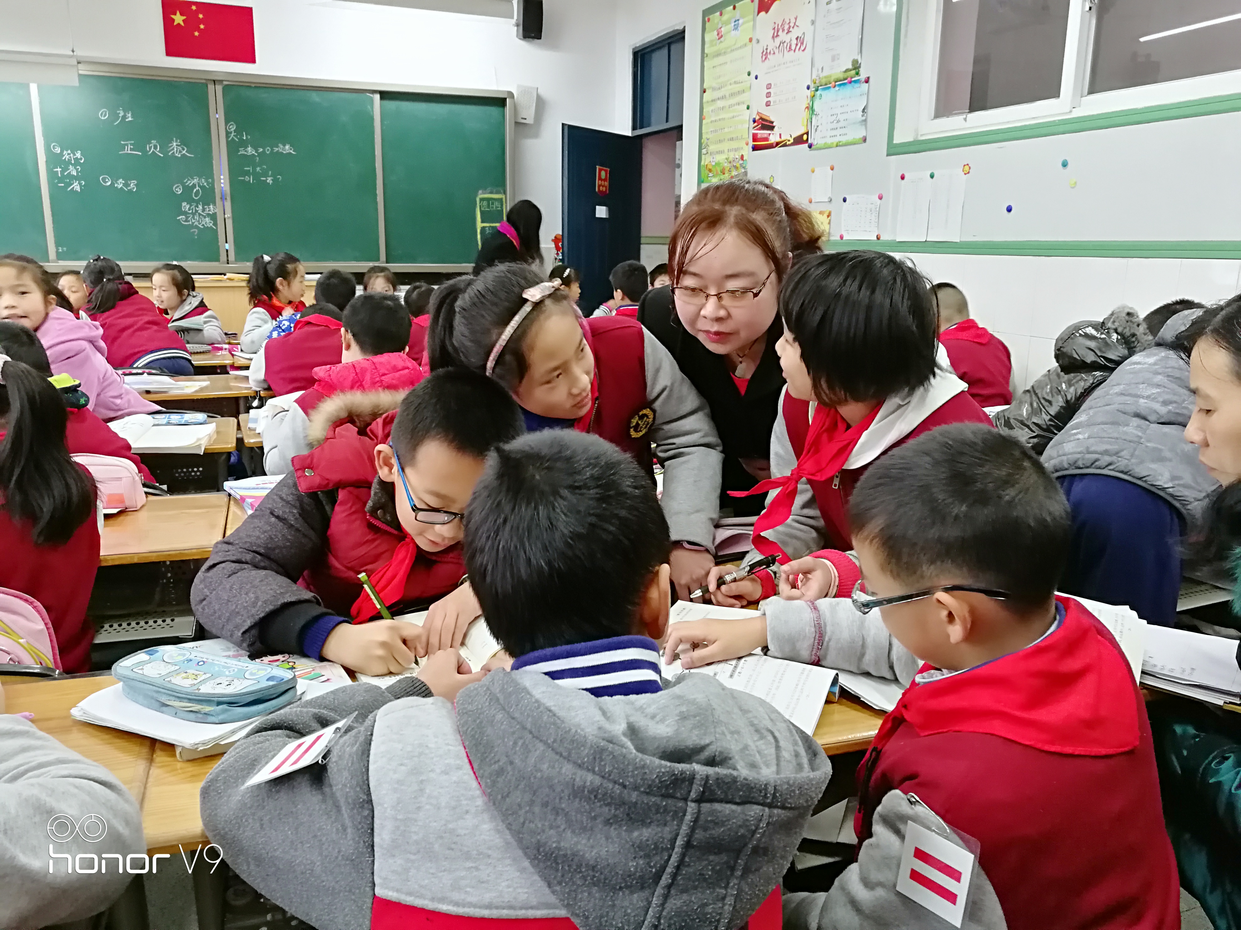 邛崃市宝林小学走进成都马鞍小学:聚焦课堂 对标管理